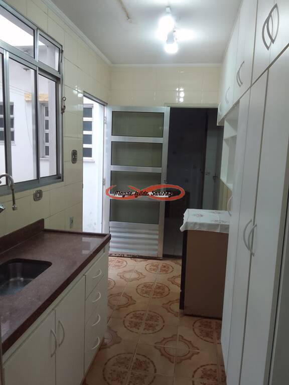 Casa à venda com 3 quartos, 99m² - Foto 2