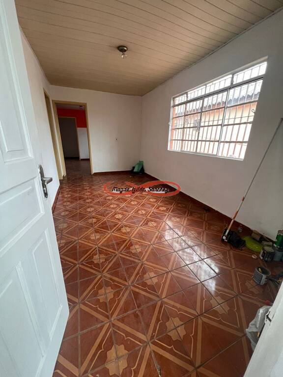 Casa para alugar com 2 quartos, 60m² - Foto 1