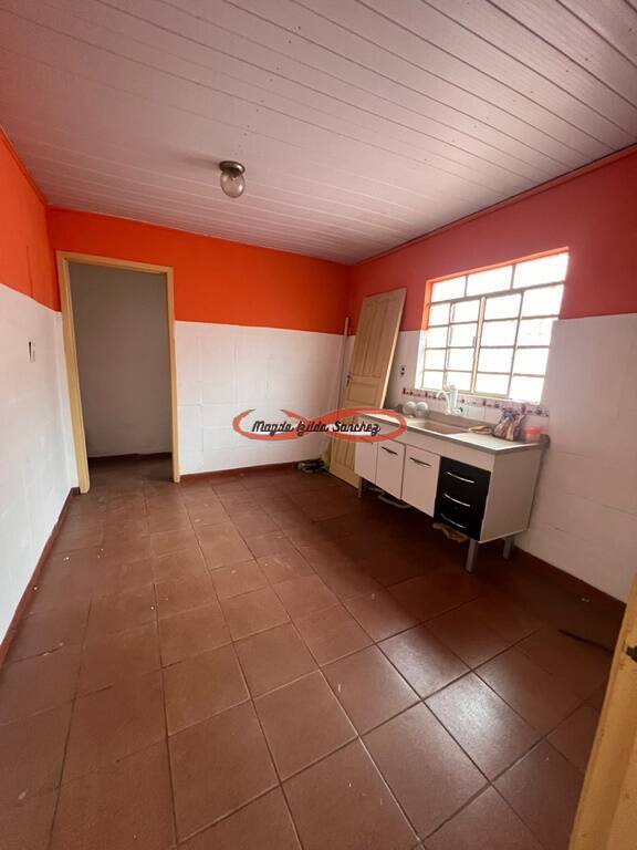 Casa para alugar com 2 quartos, 60m² - Foto 10