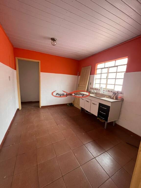 Casa para alugar com 2 quartos, 60m² - Foto 11