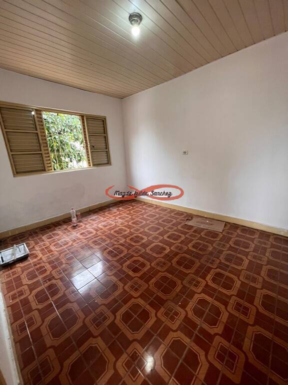 Casa para alugar com 2 quartos, 60m² - Foto 8