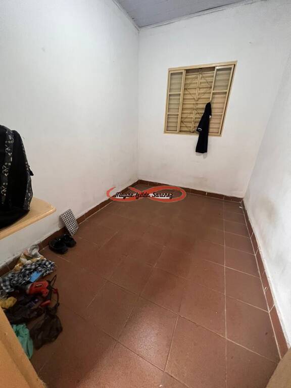 Casa para alugar com 2 quartos, 60m² - Foto 12