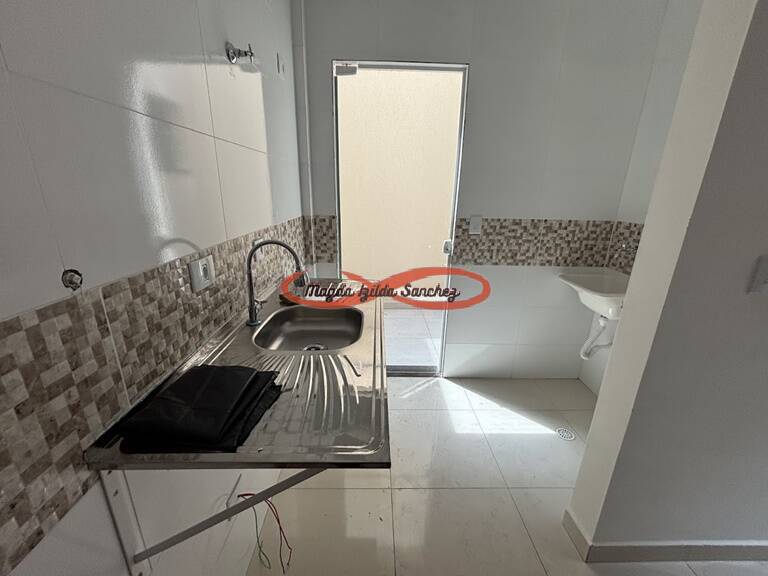 Apartamento à venda com 2 quartos, 40m² - Foto 4