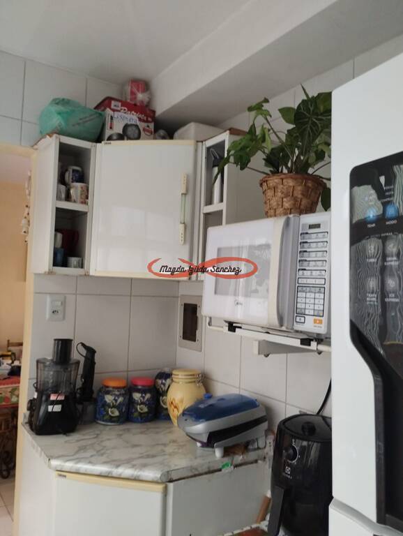 Apartamento à venda com 1 quarto, 40m² - Foto 6