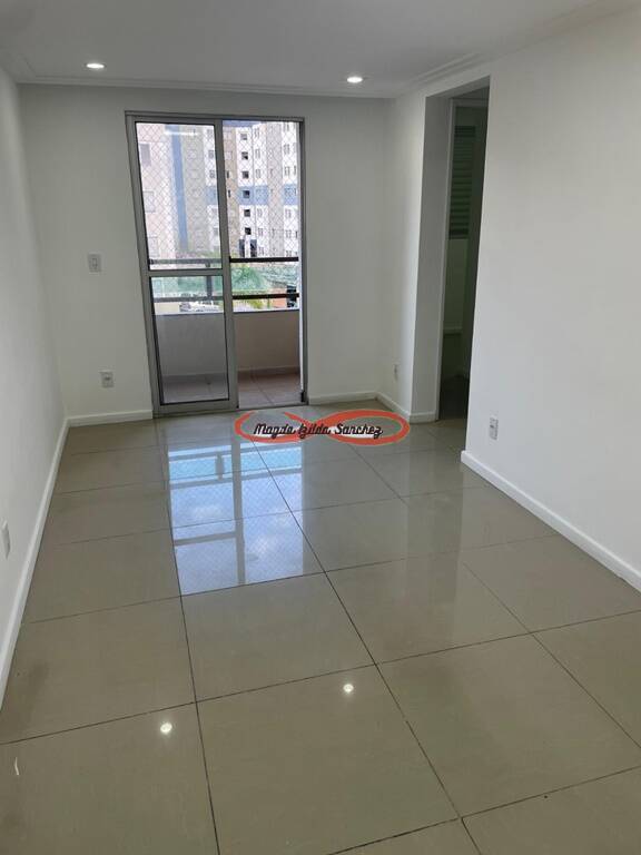 Apartamento à venda com 2 quartos, 49m² - Foto 2