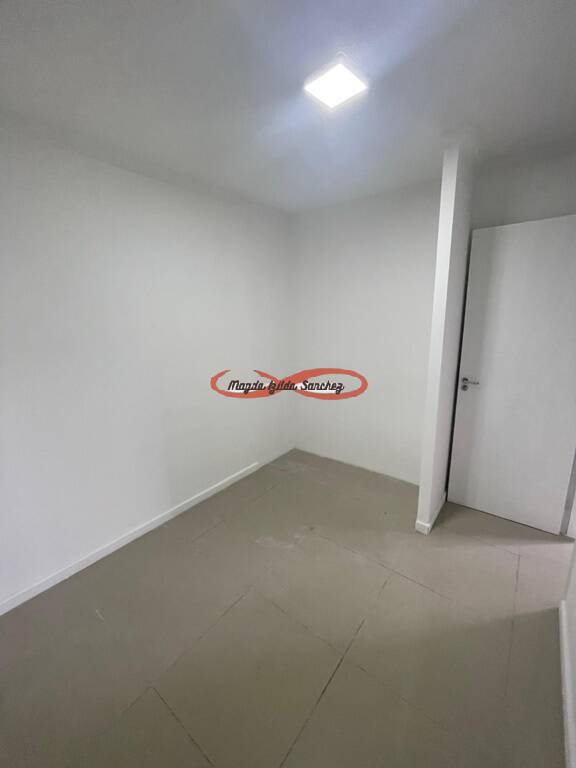 Apartamento à venda com 2 quartos, 49m² - Foto 12