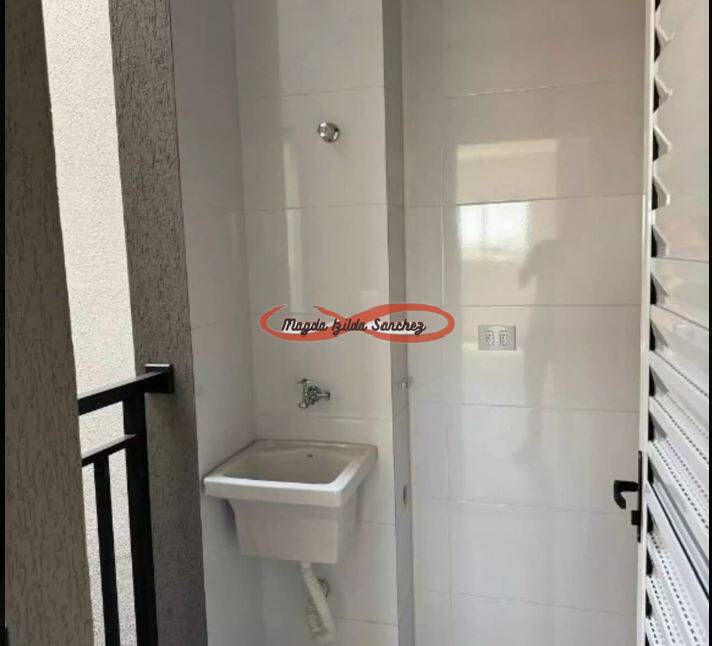 Apartamento à venda com 2 quartos, 35m² - Foto 11