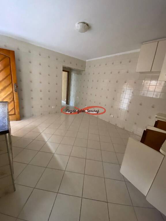 Casa para alugar com 1 quarto, 60m² - Foto 4